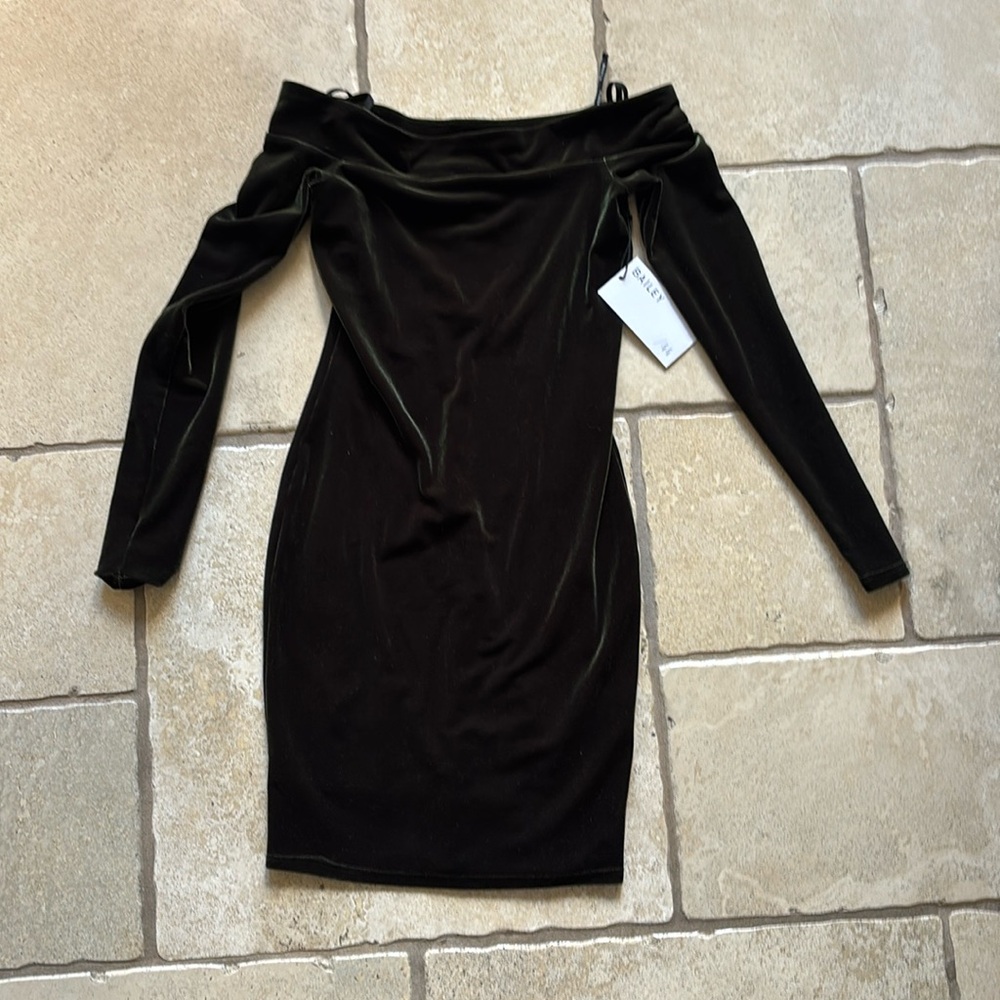 Gorgeous off the shoulder olive green velvet dress brand new with tags